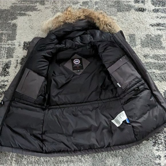 Canada Goose Trillium Parka - Picture 15 of 16